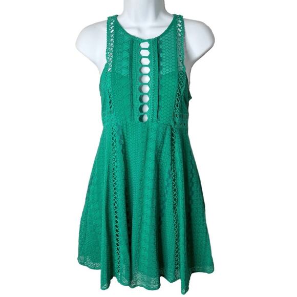 Free People Women Wherever You Go Mini Dress 0 Green Sleeveless Cut Outs Lace - Picture 2 of 13